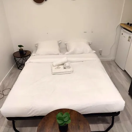 Studio Moderne Hopital Bichat - 18 - 2p Appartamento Parigi